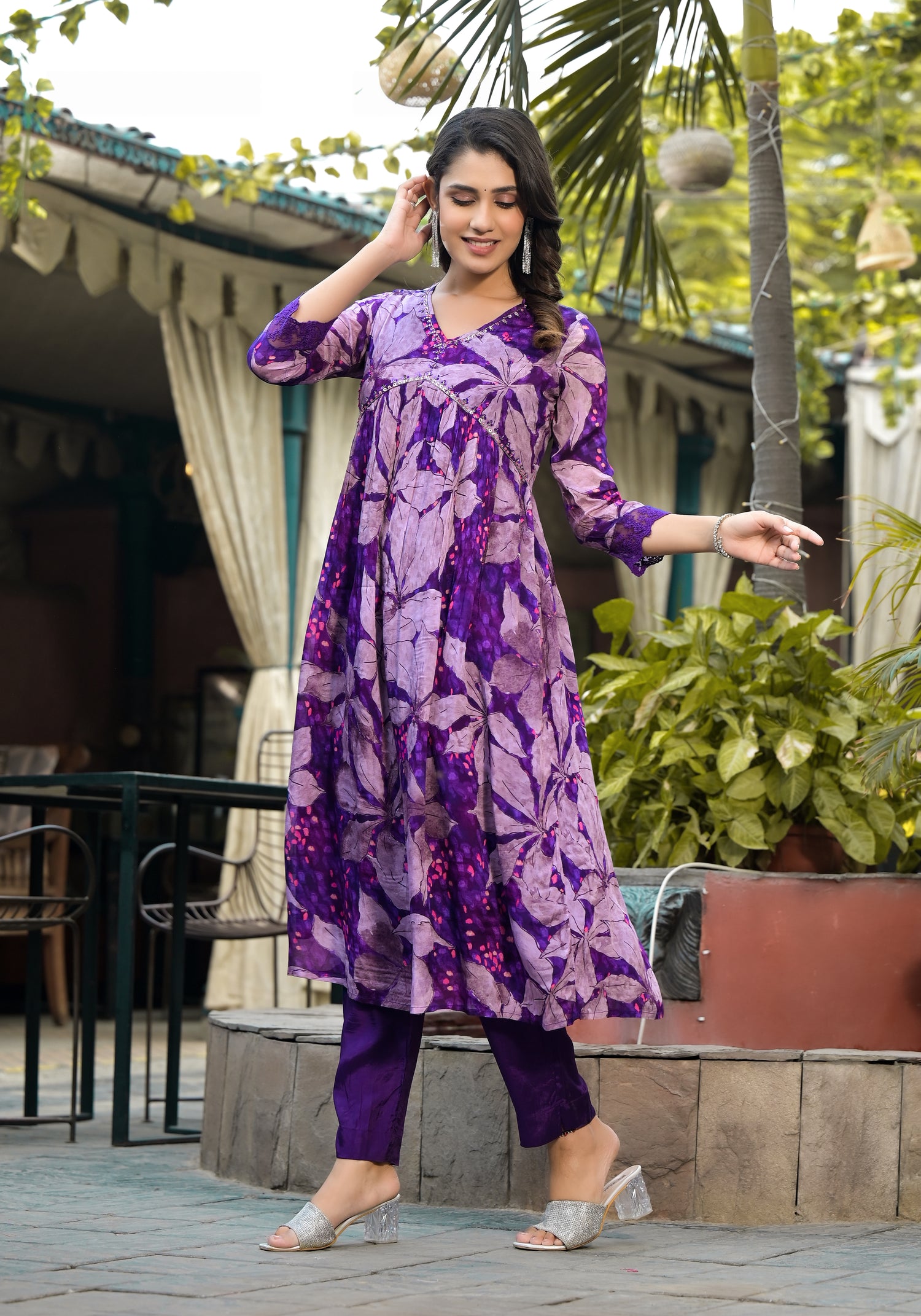 Alia Cut Printed Suit Set with Lace and Full Lining